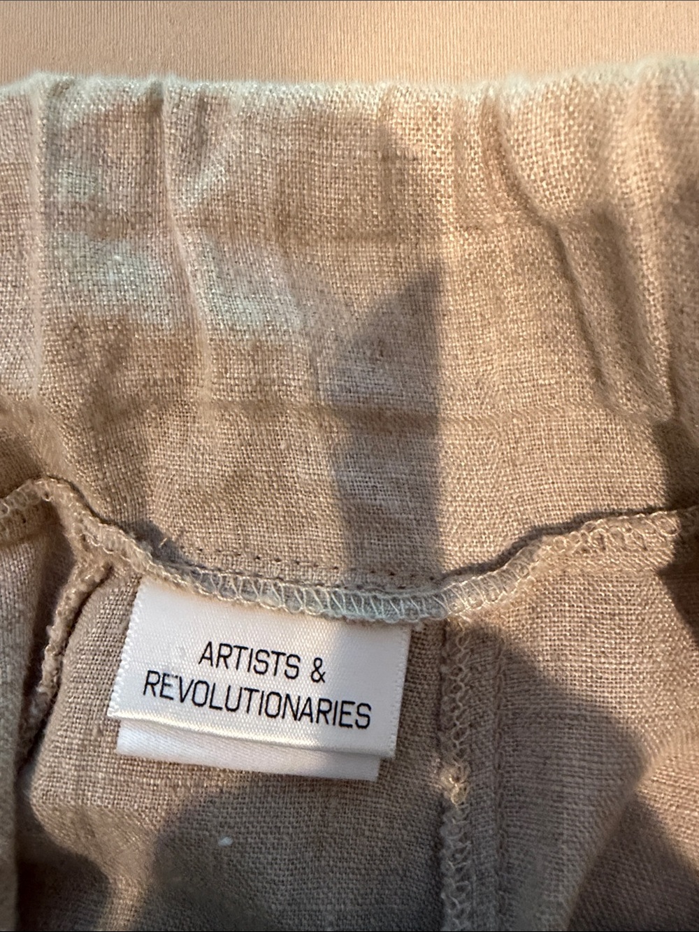 Artists and Revolutionaries stop crotch Elastic-Waist Linen Pants in Light Beige - Picture 7 of 8